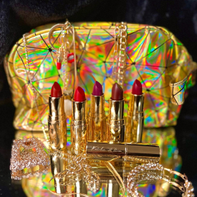 Matte Lipstick (Color: Geneva (red))